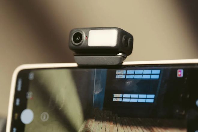 ie 7 Pro稳定器首发初体验！549元！大疆OSMO Mobl(图3)